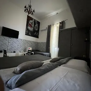 Bed and breakfast Camelot